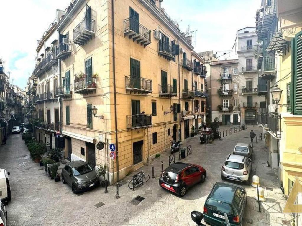 Appartamento Nel Centro Storico Di Palermo - Via Meli'S House Exterior foto